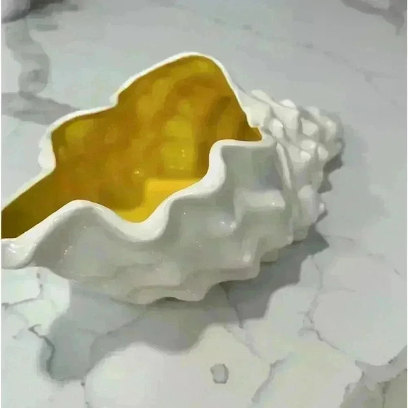 CREATIVE CERAMICS SET OF 3 BEAUTIFUL CONCH SHELLS 12”x 6” Each - Picture 4 of 6